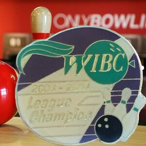 2003 2004 WIBC League Champion Bowling Souvenir Badge Event Hat Vest Pin Lapel